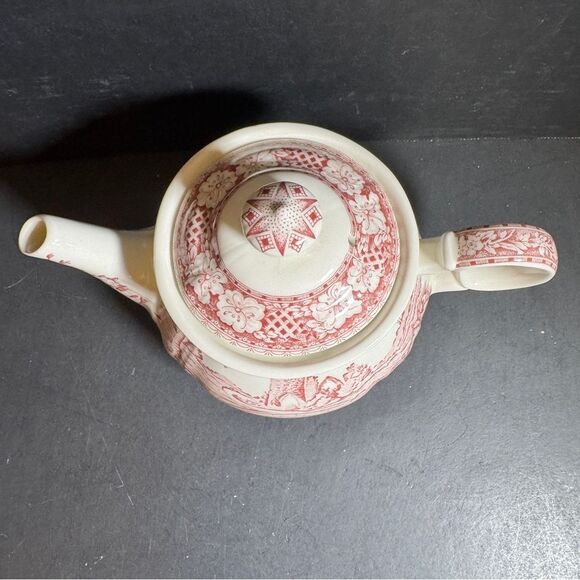 Red and Cream Windsor Ceramic Art Teapot [Item 0186] - Picture 4 of 11
